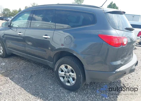 2012 Chevrolet Traverse Ls z USA, uszkodzony, nr VIN 1GNKREED9CJ405030